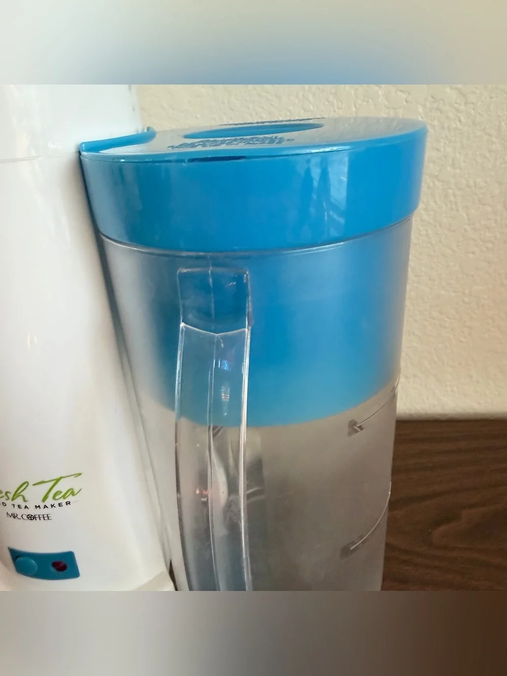 Mr.Coffee Iced Tea Maker 2 Quart Pitcher TM1 Blue Pitcher Lid & Basket Lid Works